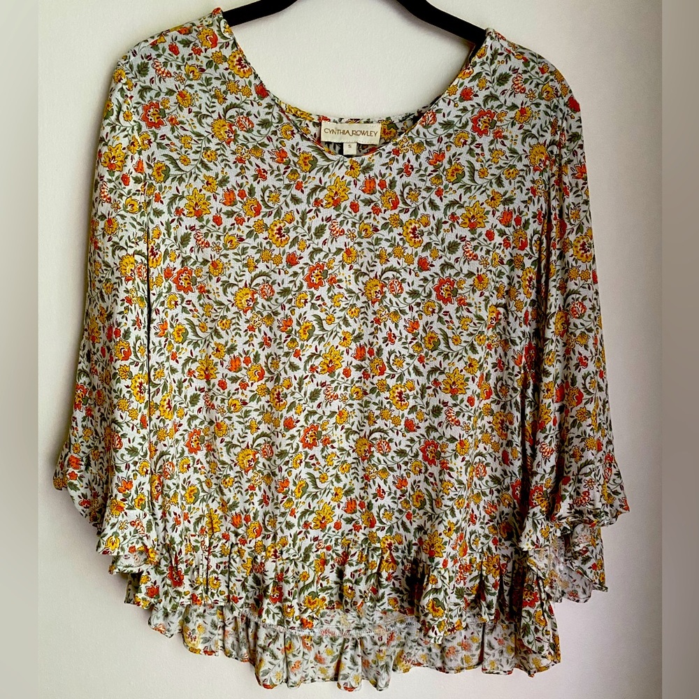 Boho flowy sleeve floral top